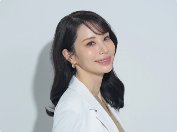 代表 酒井知子